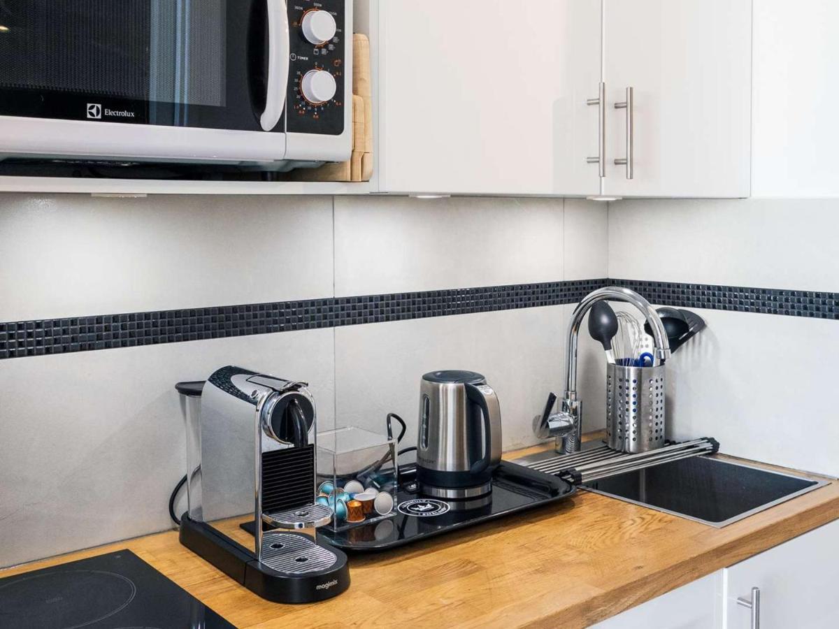 Appartement Renove Pour 4 Pers. Avec Balcon Et Cuisine Equipee A - Fr-1-637-66 *